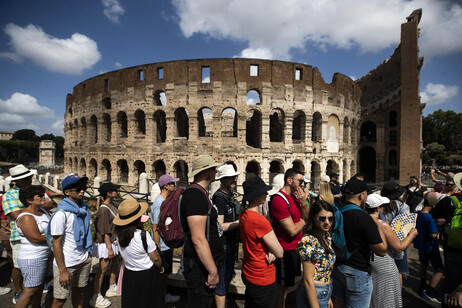 Prefeito já declarou que centro histórico de Roma não pode se tornar uma espécie de Disneylândia