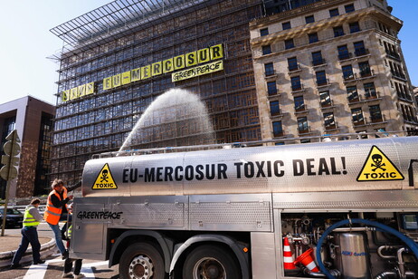 Ambientalistas protestam contra acordo Mercosul-UE em Bruxelas