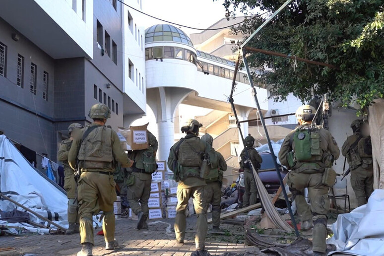 Hamas Diz Ter Encontrado Dezenas De Corpos Em Hospital