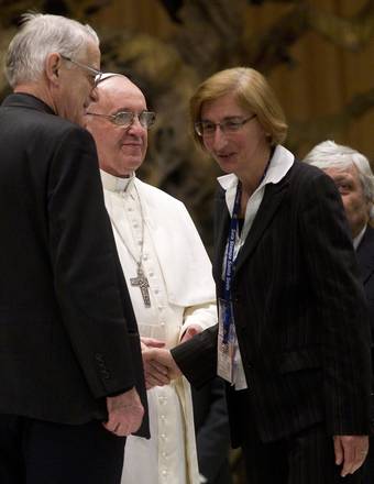 Papa Francesco e Giovanna Chirri, la cronista ANSA che per prima ha dato al mondo la notizie delle dimissioni di Ratzinger