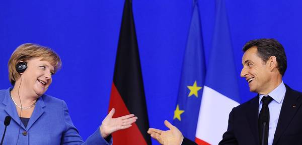 I sorrisetti tra la Merkel e Sarko'