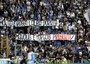 I tifosi della Lazio mostrano uno striscione di solidarieta' con due ragazzi greci neonazisti uccisi