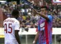 Il fermo immagine tratto da Sky mostra il diverbio tra l'attaccante del Milan, Mario Balotelli (D), e il difensore del Catania Nicolas Spolli
