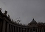 Il cielo grigio sopra Piazza San Pietro