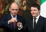 Cerimonia della campanella tra Matteo Renzi e Enrico Letta