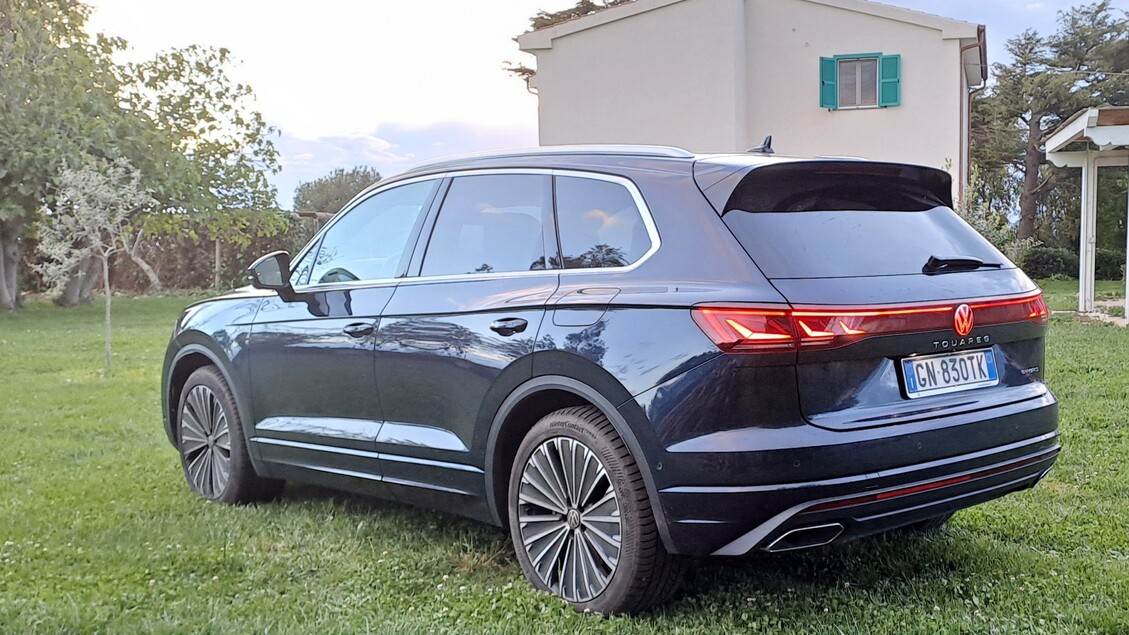 Volkswagen Touareg 3.0 TSI eHybrid Elegance