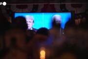 Biden - Trump, le 'voci' in un bar di Los Angeles