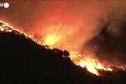 Incendi a Los Angeles, un tornado di fuoco nel Palisades Fire