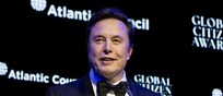 Musk svela il futuro di Tesla, presenta il robotaxi