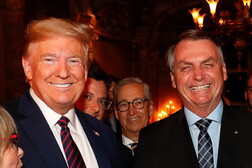 Trump e Bolsonaro durante encontro em 2020