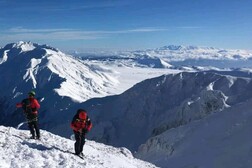 Alpinisti morti: squadre Soccorso Alpino a lavoro dall'alba