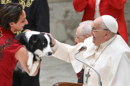 Francisco recebeu artistas circenses no Vaticano