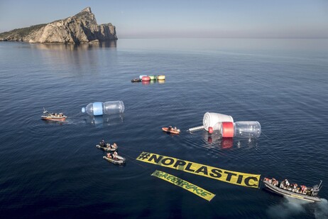 El mar Mediterráneo, 87% contaminado con tóxicos y productos lanzados al agua