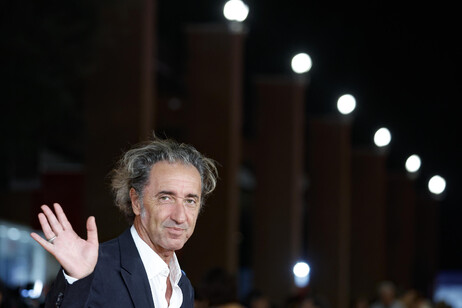 Cineasta italiano disputará Palma de Ouro com 'Parthenope'