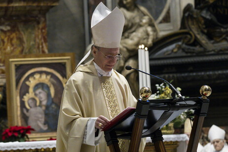 Arcebispo Ganswein