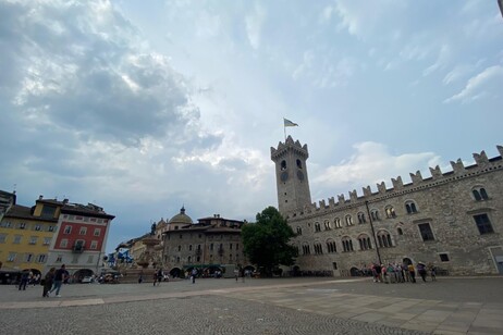 Piazza del Duomo, Trento