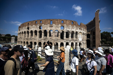 Coliseu é um dos principais monumentos da Itália