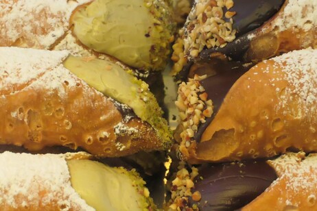 Os cannoli são uma das sobremesas mais famosas da Itália