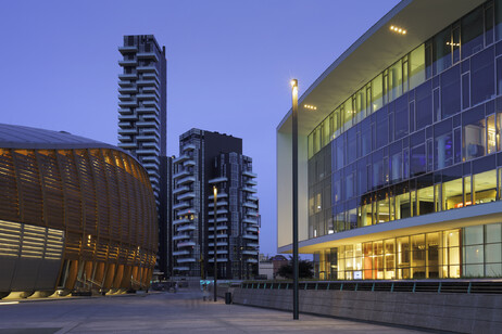 Architecture of Milan @iStock.