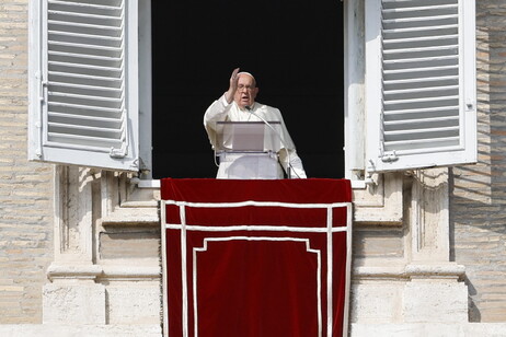 Papa Francisco durante Angelus no Vaticano