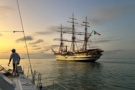 Amerigo Vespucci, buque escuela, Made in Italy y laboratorio científico