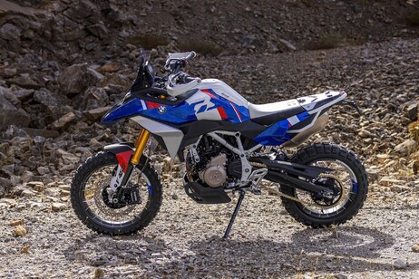 BMW Concept F 450 GS, uno studio per giovani vicino a realtà