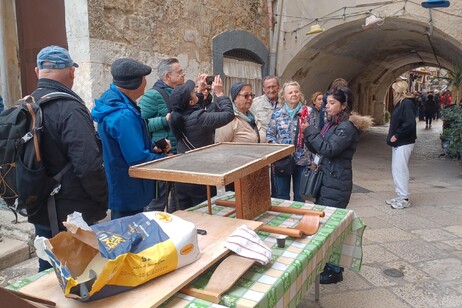 A Bari sciopero delle orecchiette, 'falso che siano industriali'