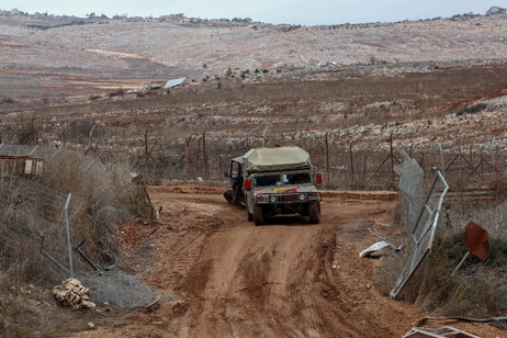 Veículo militar de Israel na fronteira com o Líbano