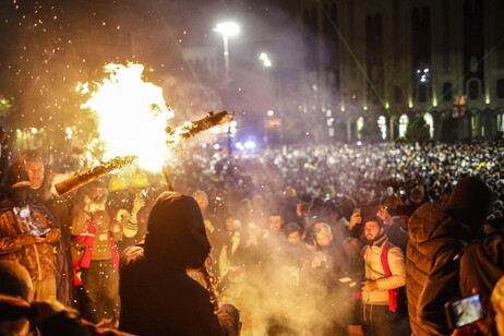 Siguen las protestas en Georgia. El freno a la adhesión ala UE desata un caos