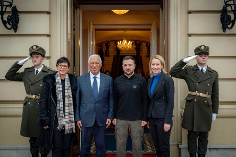 Delegación de la UE, con Kallas y Costa, llega a Kiev