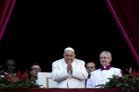 Papa Francisco celebra bênção de Natal no Vaticano