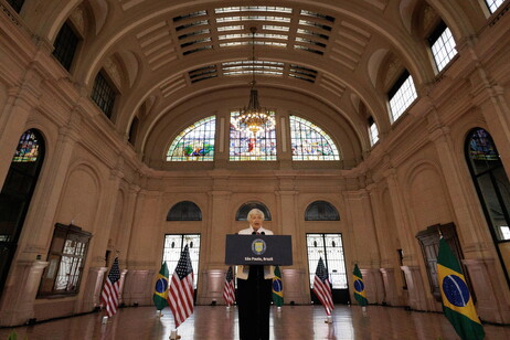 Janet Yellen durante coletiva de imprensa em São Paulo