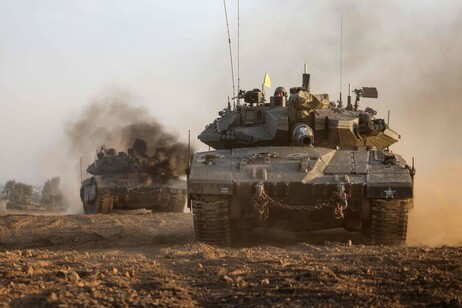 Tanques israelíes maniobran en Rafah, en el sur de la Franja de Gaza.