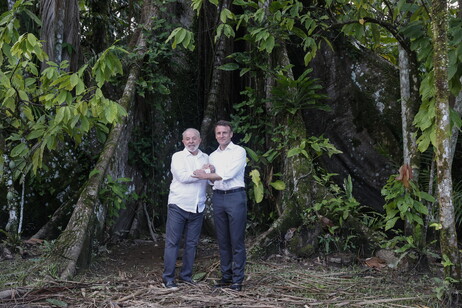 Lula e Macron durante reunião em Belém, em março de 2024