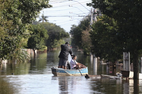 Inundações castigam Porto Alegre
