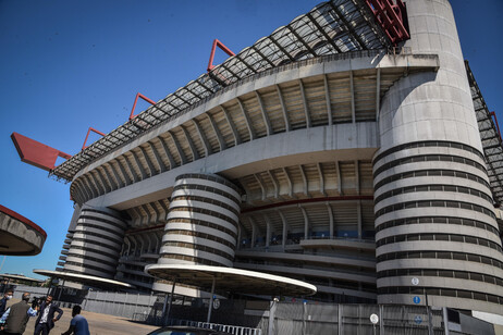 Futuro do histórico estádio milanês ainda está em dúvida