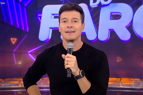 Rodrigo Faro é apresentador da TV Record (Foto: Reprodução/Record)