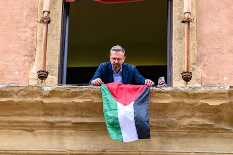 Ato realizado pelo prefeito de Bolonha foi realizado para promover a paz na Faixa de Gaza