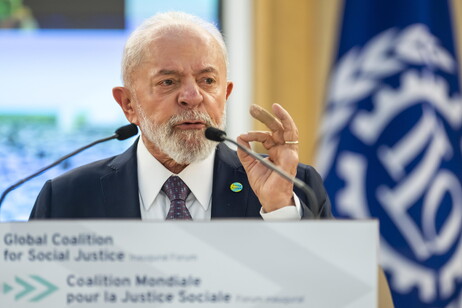 Presidente Lula durante evento da OIT em Genebra, na Suíça