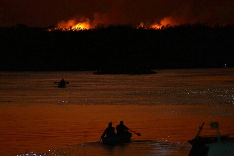 Incêndios e desmatamento estão destruindo as bacias aquíferas do Pantanal