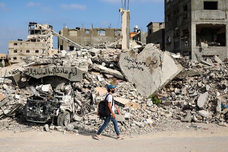 Faixa de Gaza foi devastada por guerra entre Israel e Hamas
