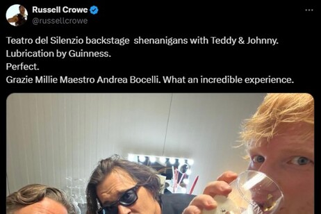 Crowe, Depp y Sheeran, estrellas del concierto, en una imagen del perfil del actor neocelandés.