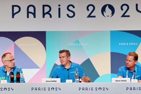 Coletiva de imprensa da Agência Mundial Antidoping em Paris
