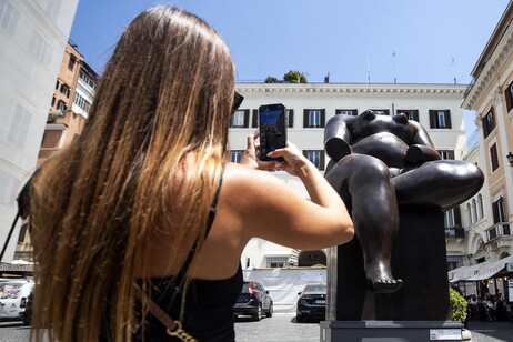 Roma exhibe a Botero con 8 piezas en plazas icónicas