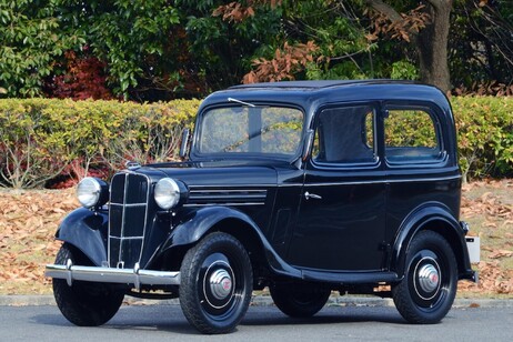 100 anni di auto jap in rosa