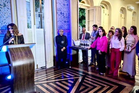 Lançamento da obra ocorreu no Palacete Faciola