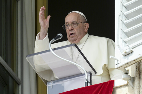 Papa Francisco durante Angelus no Vaticano