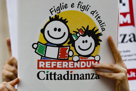 I volantini del referendum Cittadinanza