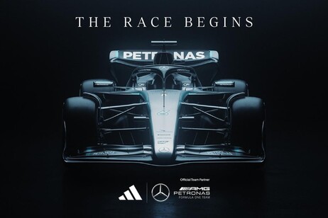 F1, Mercedes vestirà Adidas dalla prossima stagione