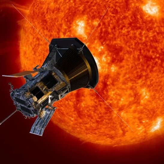 Rappresentazione artistica della sonda Parker davanti al Sole (fonte: NASA/Johns Hopkins APL/Steve Gribben)